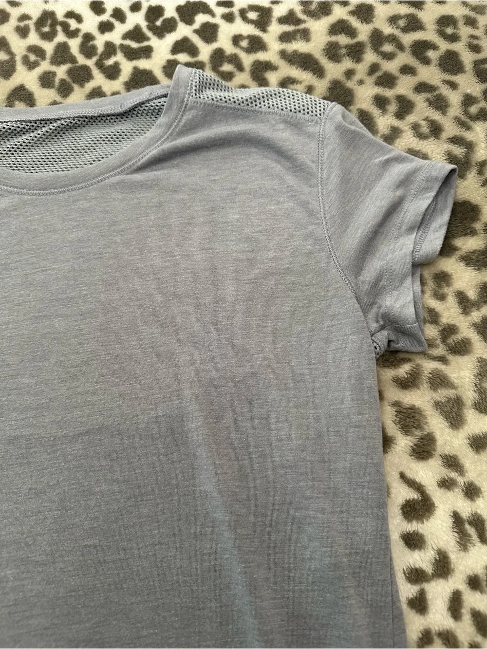 Old Navy Active Short Sleeve Mesh Back Side Tie T-Shirt Gray Size XXL 16 Girls